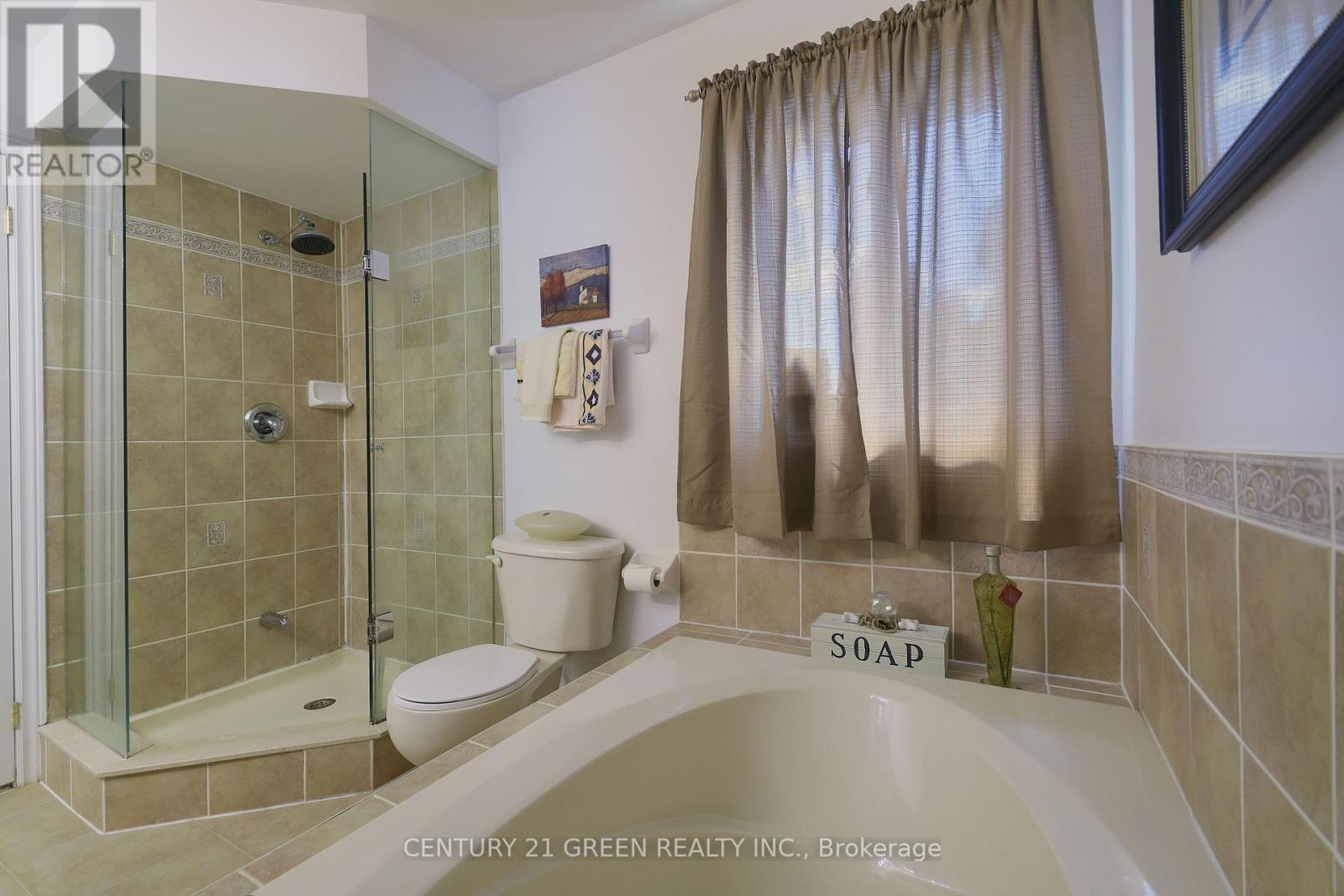 8 Lampman Drive, Toronto, ON - Indoor Photo Showing Bathroom