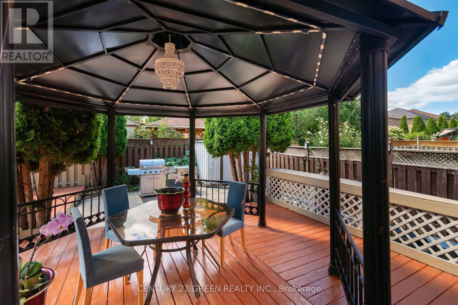 8 Lampman Drive, Toronto, ON - Outdoor With Deck Patio Veranda With Exterior