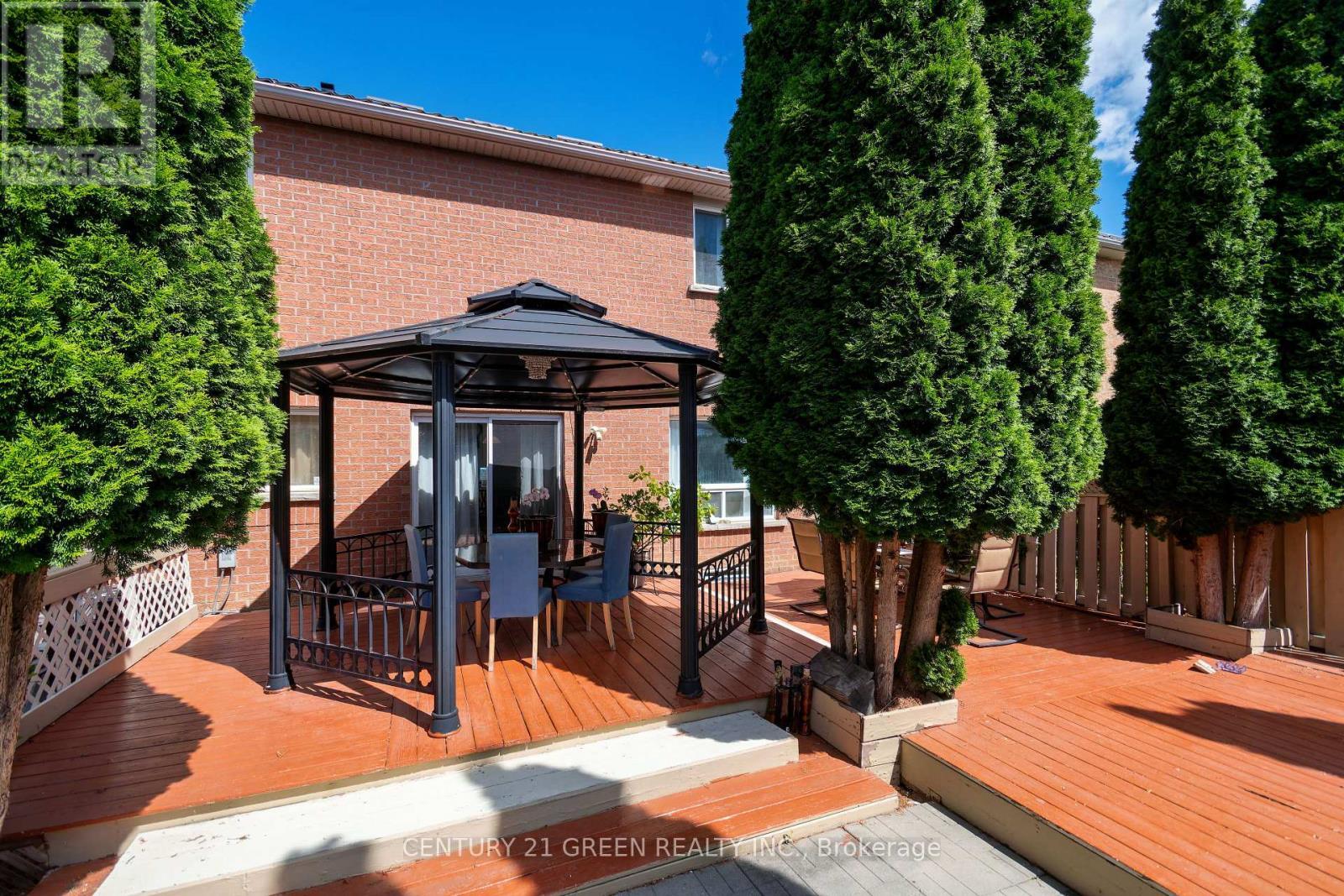 8 Lampman Drive, Toronto, ON - Outdoor With Deck Patio Veranda With Exterior