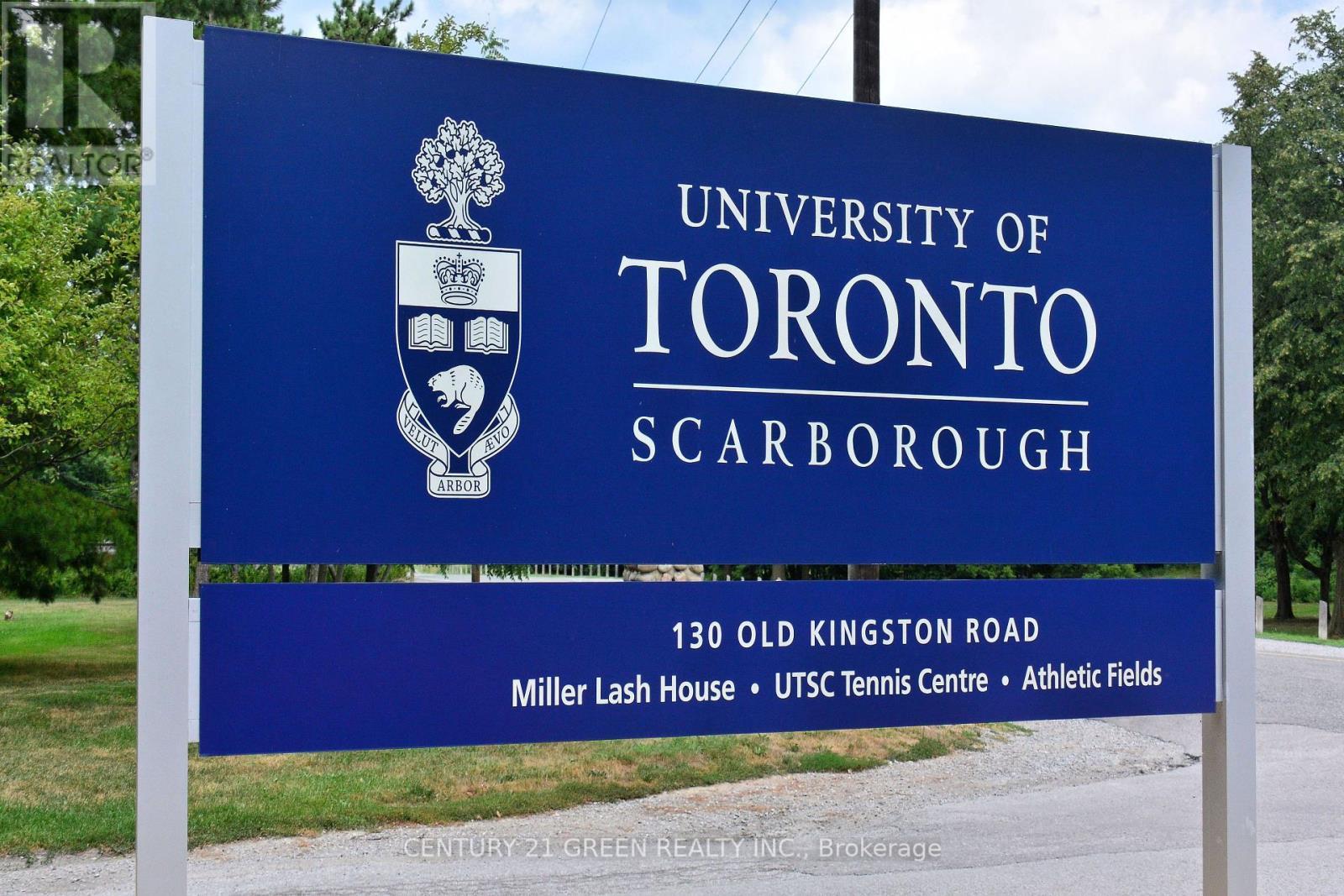 8 Lampman Drive, Toronto, ON - With View