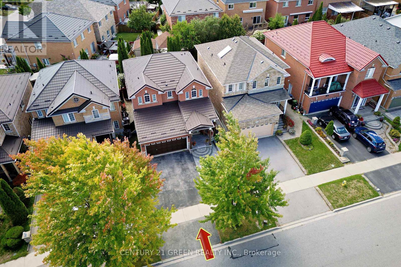 8 Lampman Drive, Toronto, ON - Outdoor