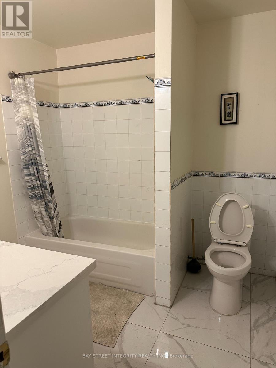 1 - 88 Colborne Street, Brantford, ON - Indoor Photo Showing Bathroom