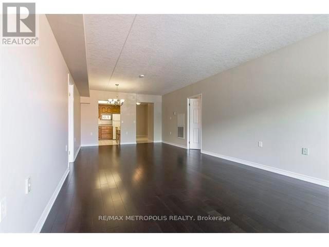 305 - 405 Erb Street W, Waterloo, ON - Indoor Photo Showing Other Room