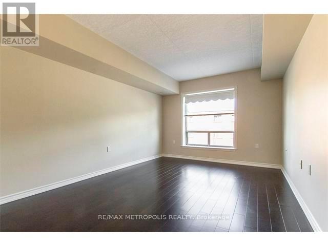 305 - 405 Erb Street W, Waterloo, ON - Indoor Photo Showing Other Room