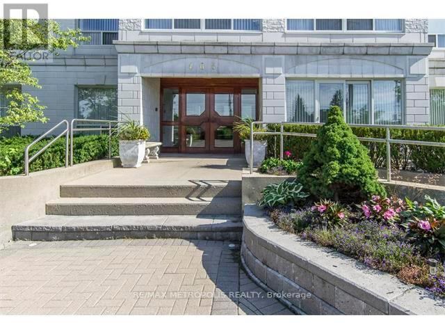 305 - 405 Erb Street W, Waterloo, ON - Outdoor