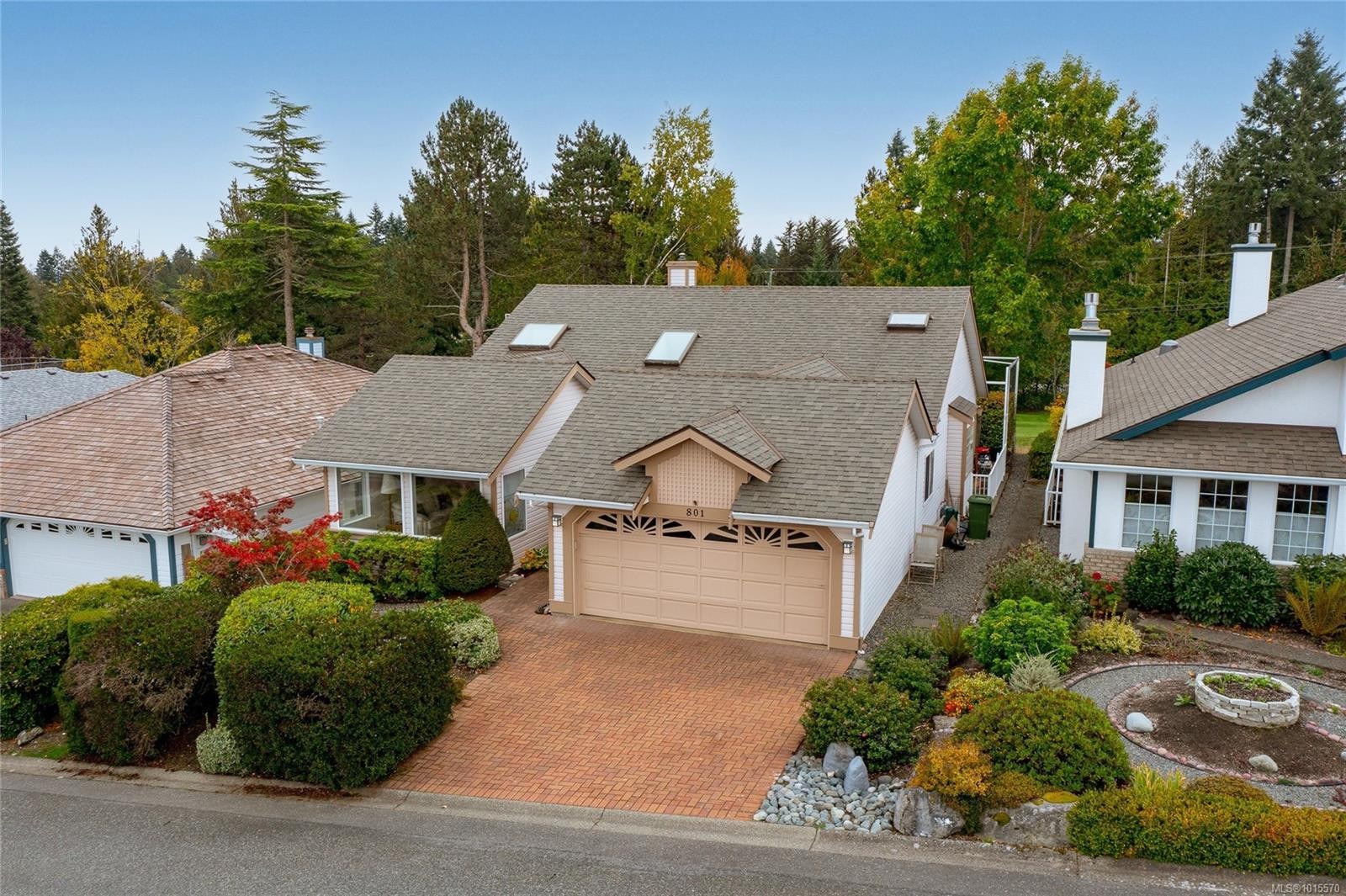 801 Country Club Dr, Cobble Hill, BC