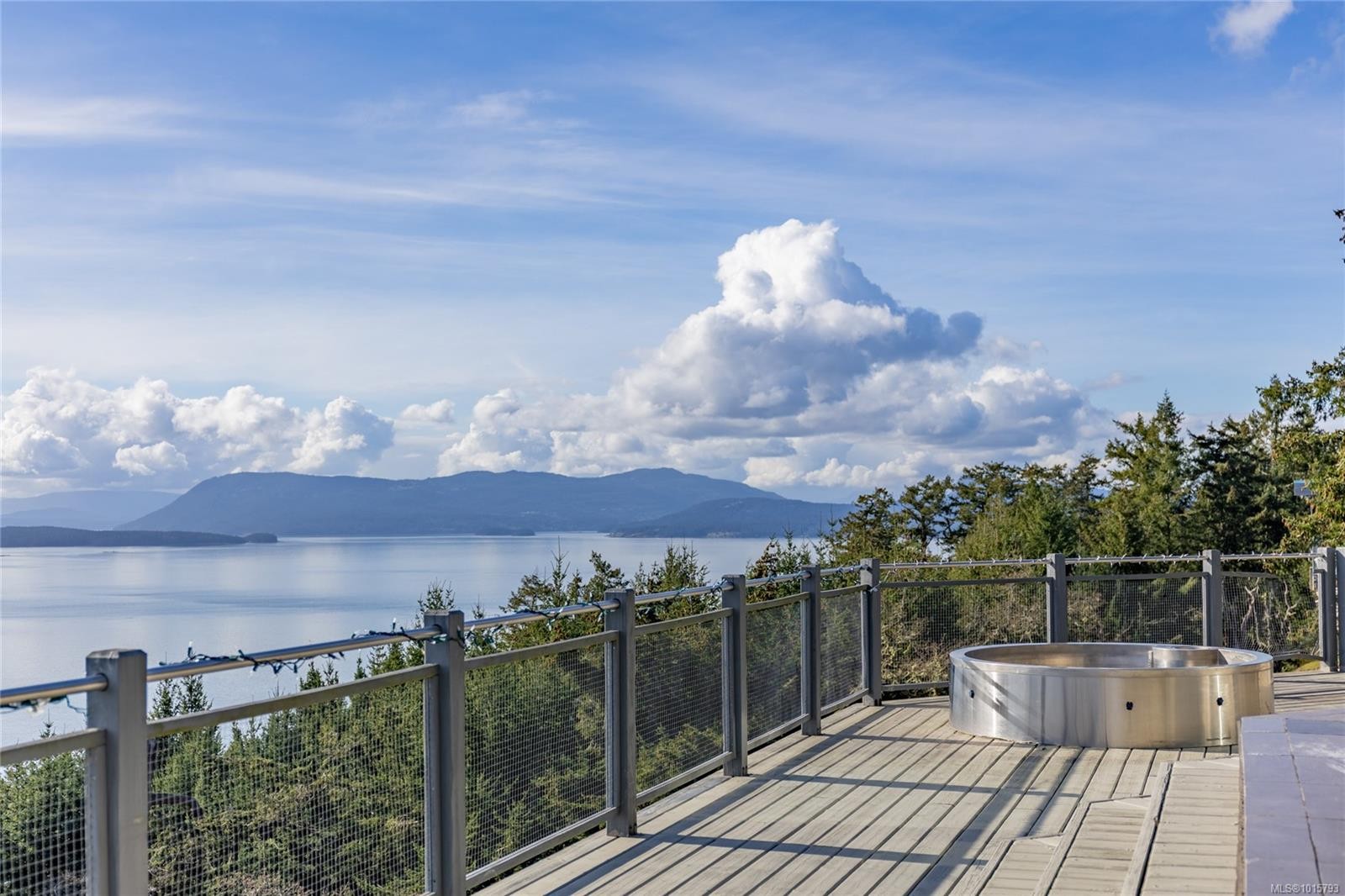 6927 Pirates Rd, Pender Island, BC