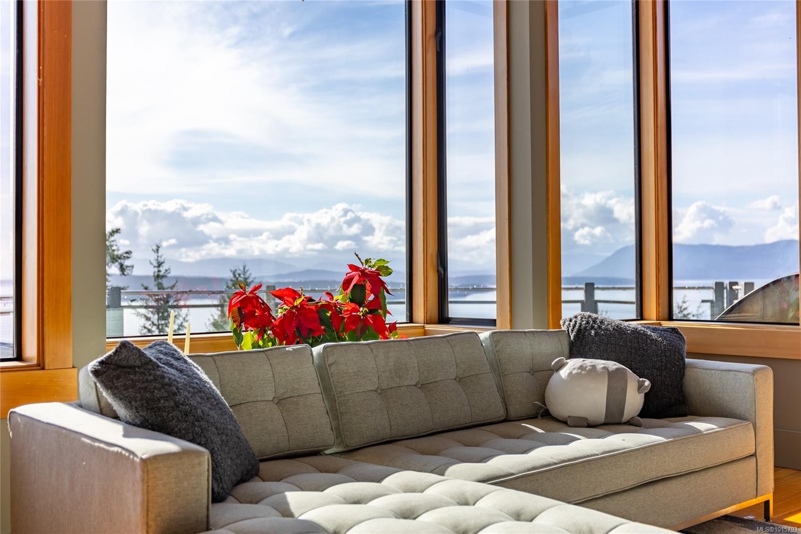 6927 Pirates Rd, Pender Island, BC