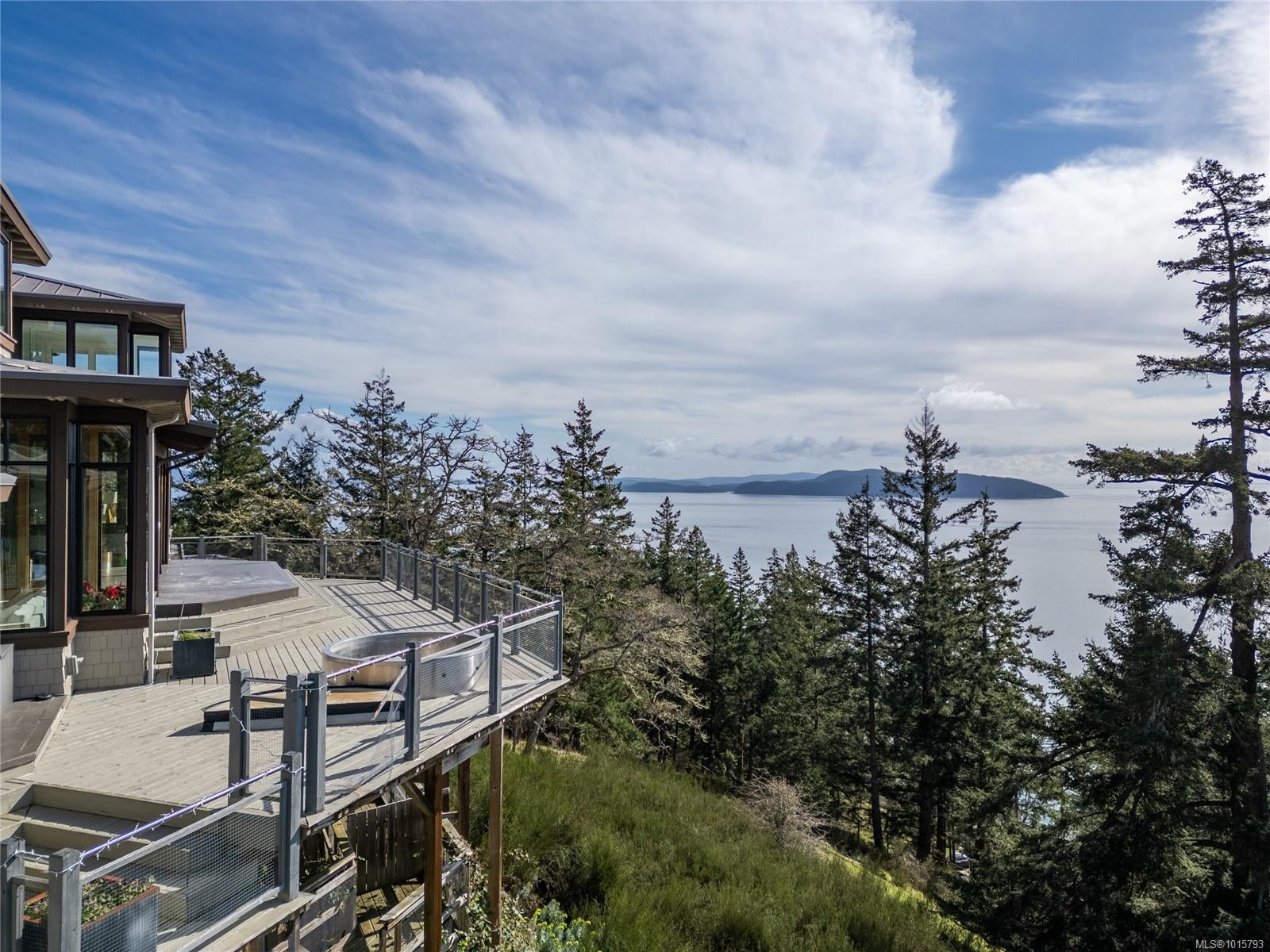 6927 Pirates Rd, Pender Island, BC