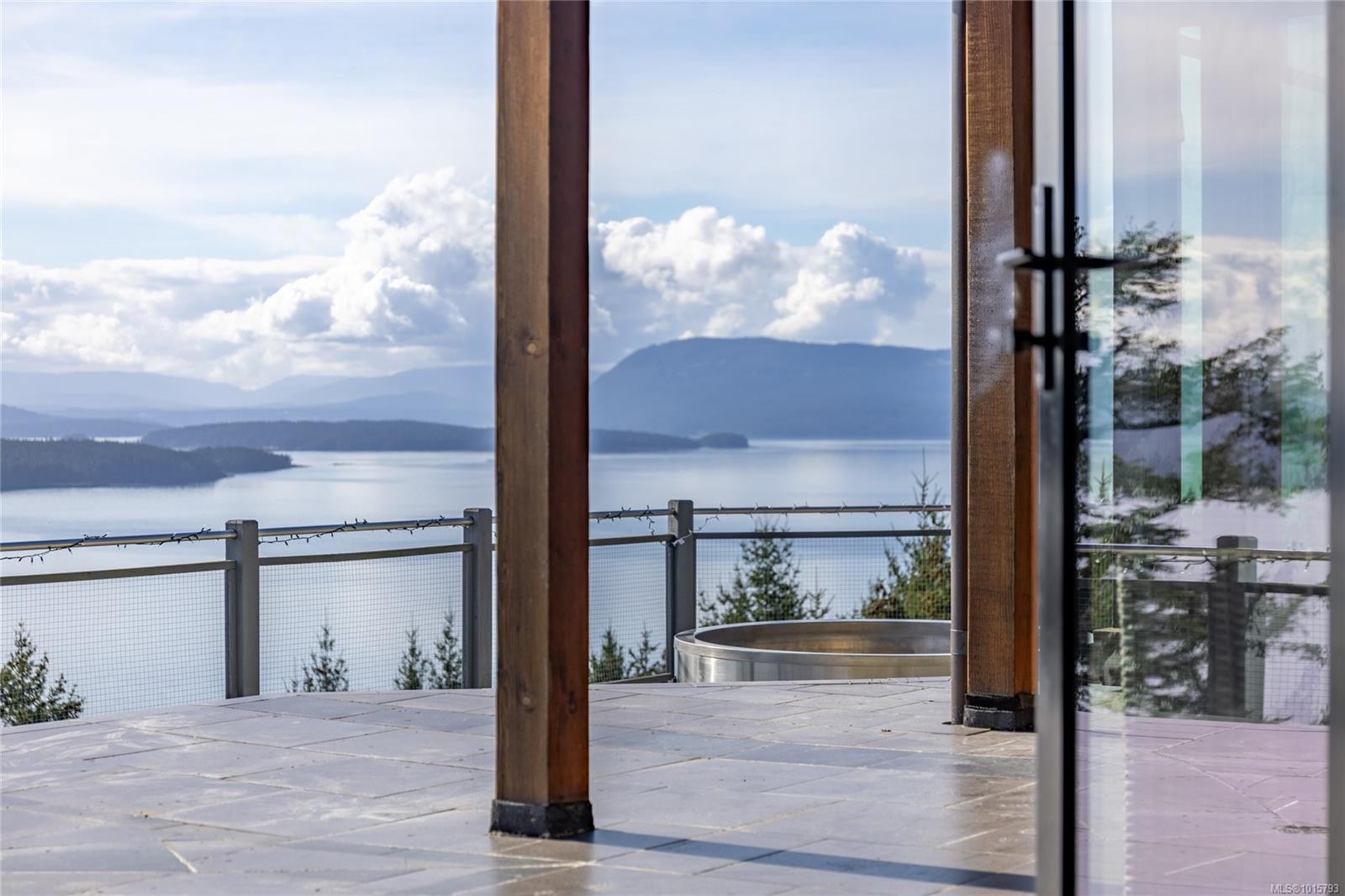 6927 Pirates Rd, Pender Island, BC