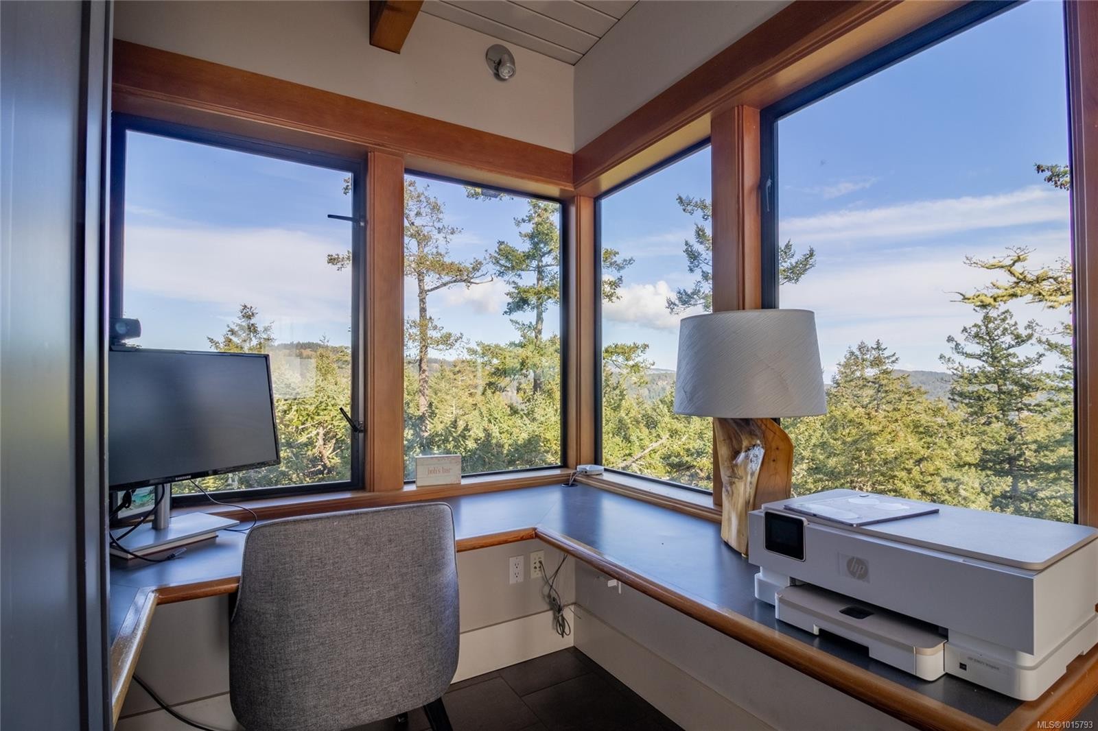 6927 Pirates Rd, Pender Island, BC