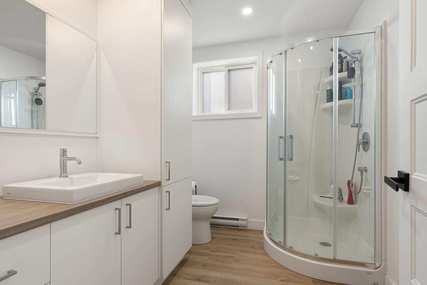 Bathroom - 1500 Rue Houle, Trois-Rivières, QC - Indoor Photo Showing Bathroom