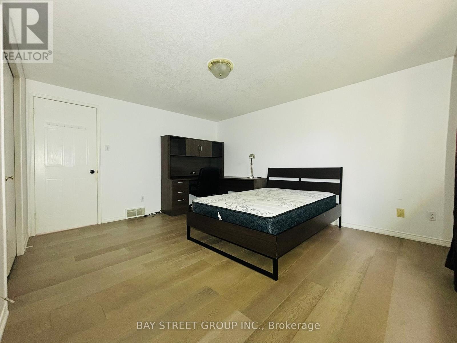 327 Cornridge Place, Waterloo, ON - Indoor Photo Showing Bedroom