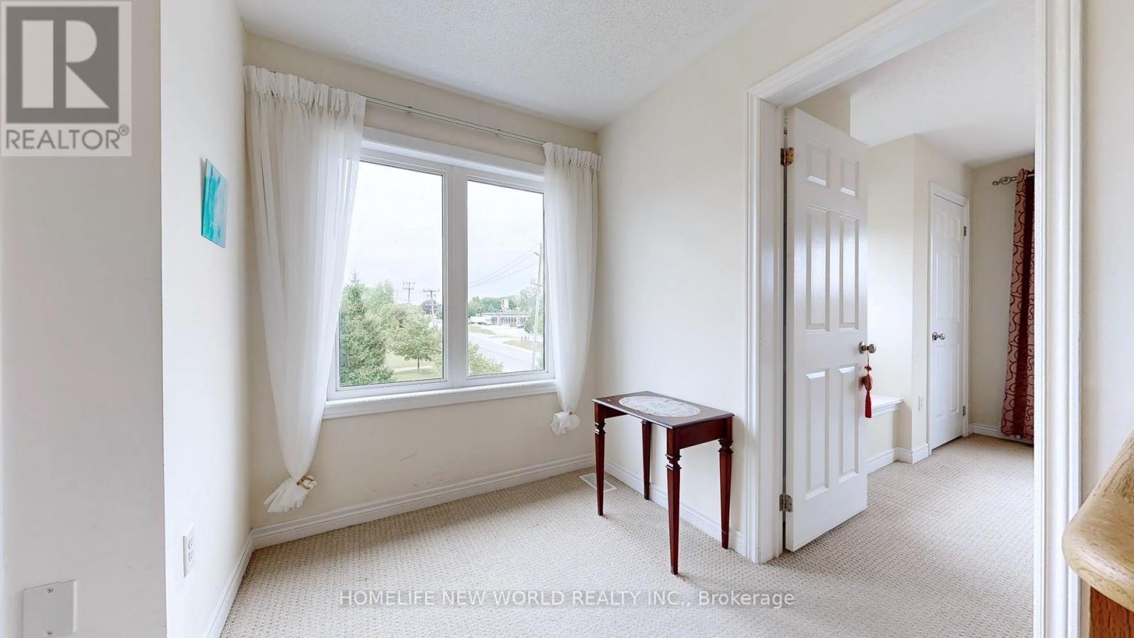 49 Kawneer Terrace, Toronto, ON - Indoor Photo Showing Other Room