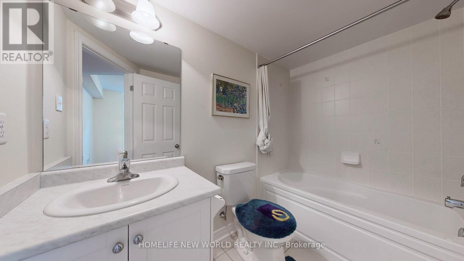 49 Kawneer Terrace, Toronto, ON - Indoor Photo Showing Bathroom
