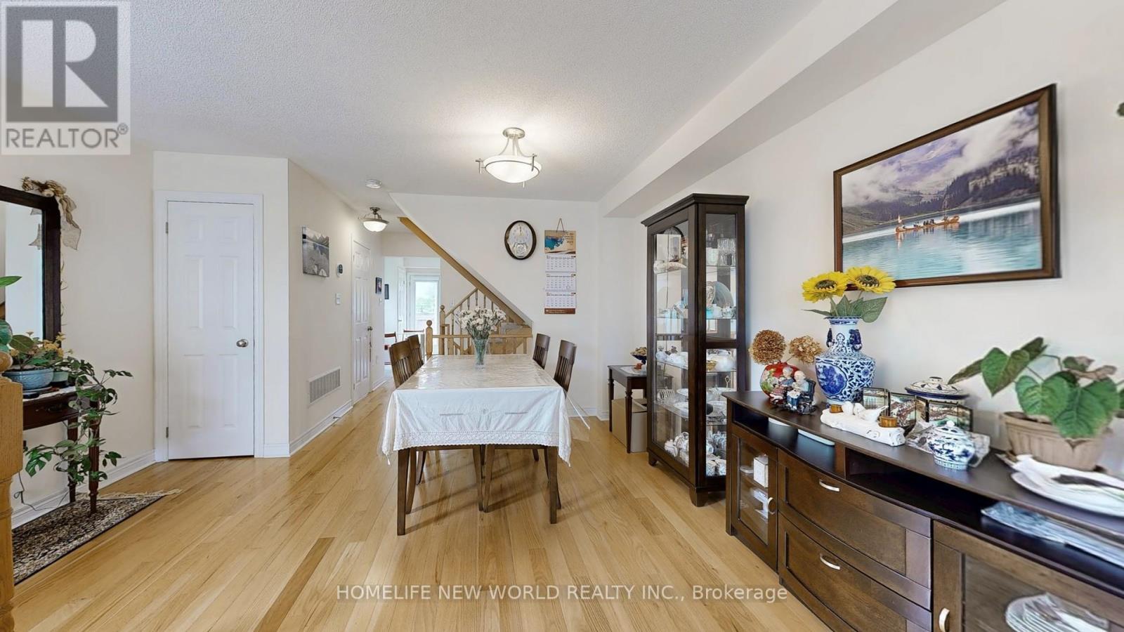 49 Kawneer Terrace, Toronto, ON - Indoor Photo Showing Other Room