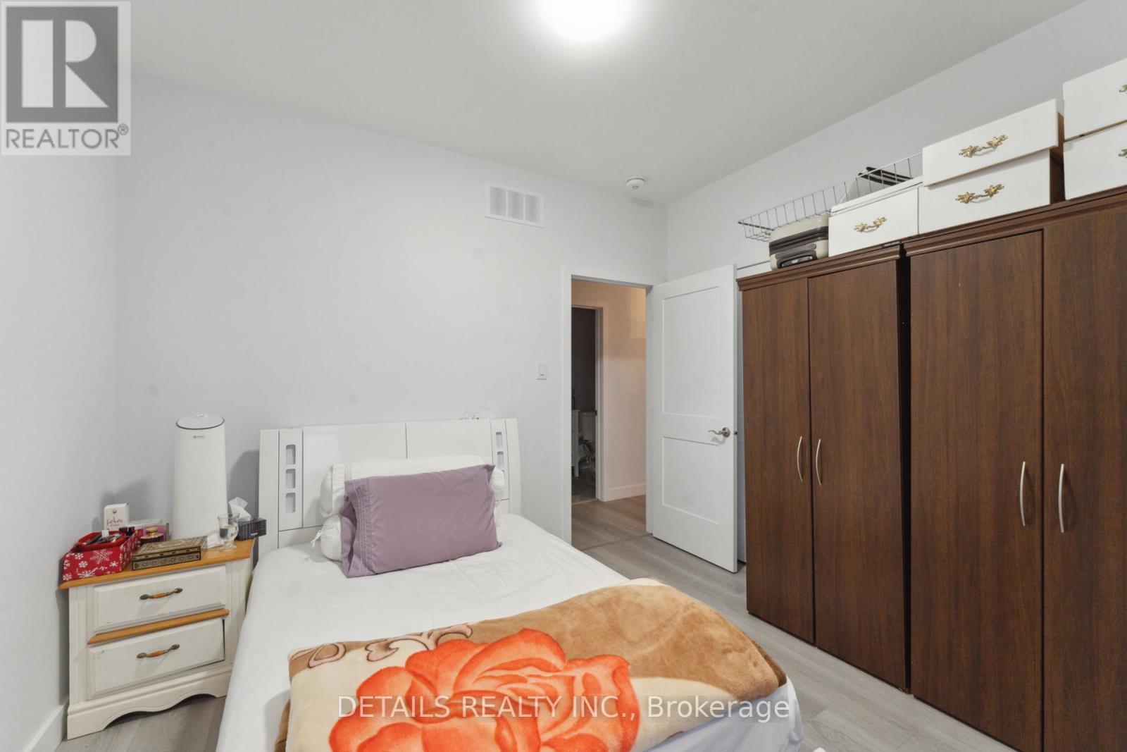 A - 137 Duford Street, Ottawa, ON - Indoor Photo Showing Bedroom