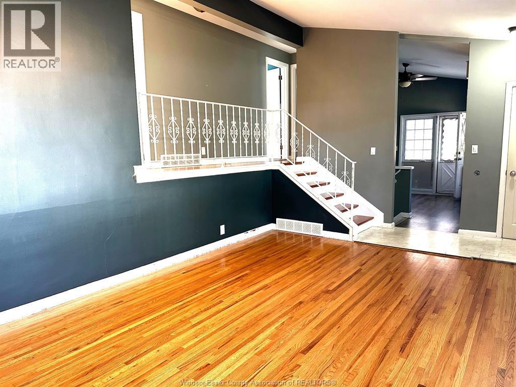 3551 Woodland, Windsor, ON - Indoor Photo Showing Other Room