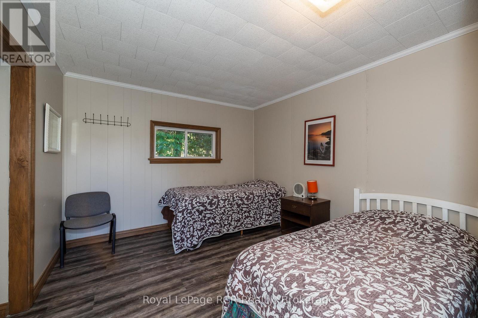 Motel Type Room - 452 Bruce Rd. 11, Saugeen Shores, ON