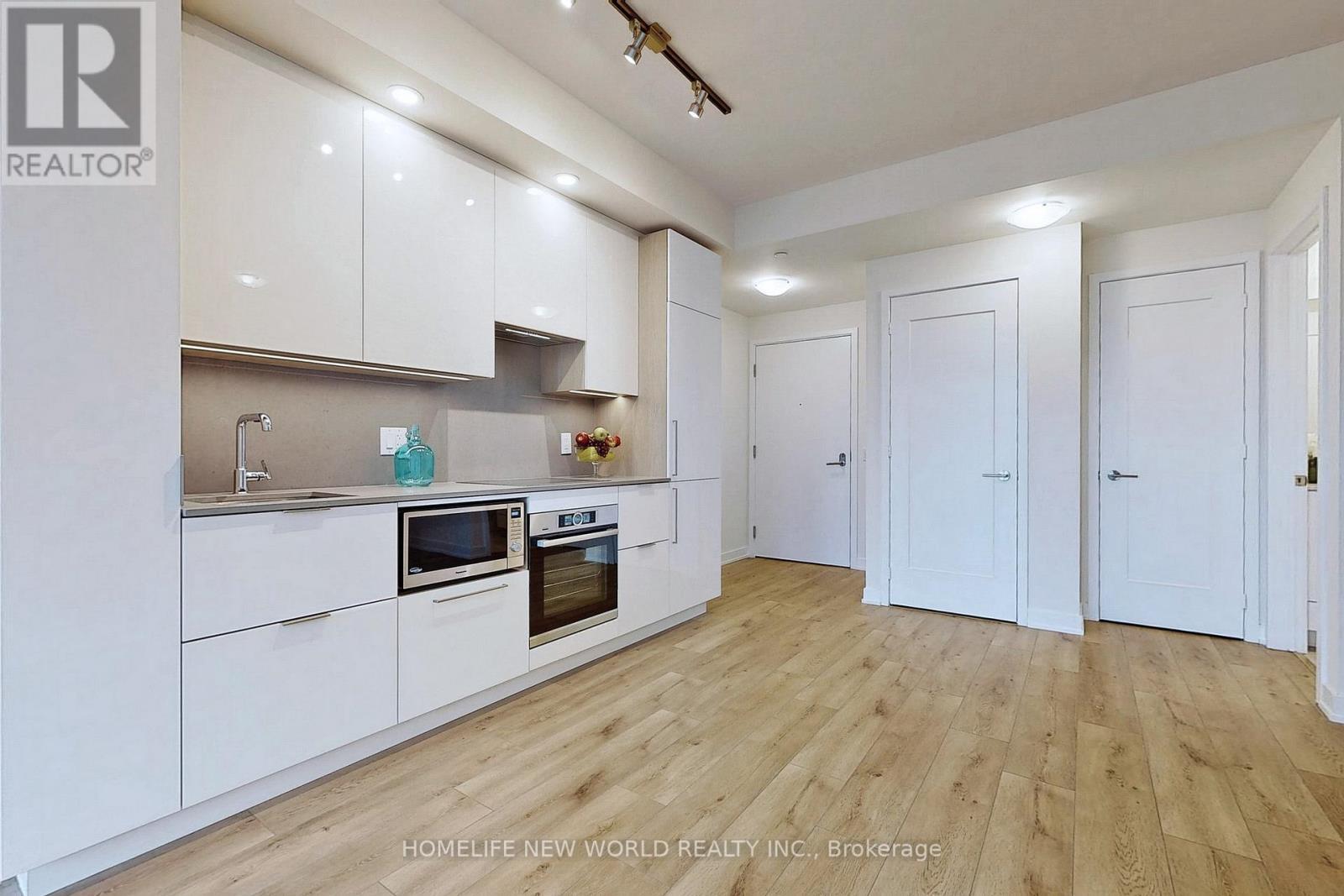 4106 - 28 Freeland Street, Toronto, ON - Indoor Photo Showing Kitchen