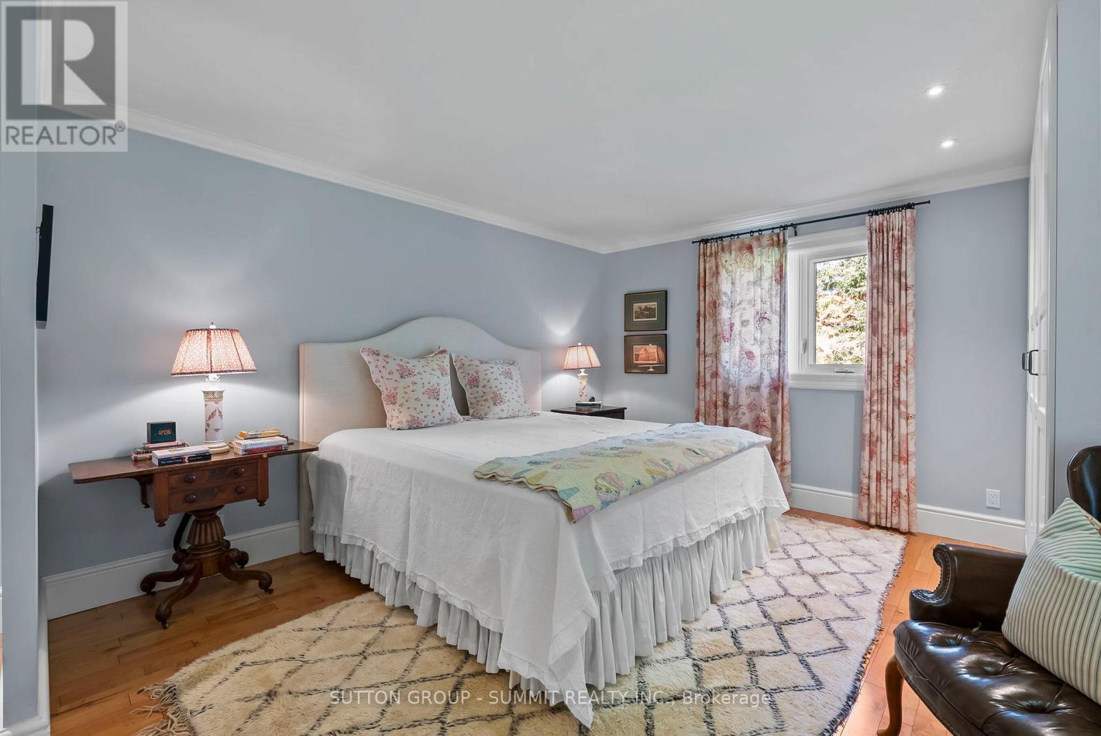 502349 10 Concession, West Grey, ON - Indoor Photo Showing Bedroom