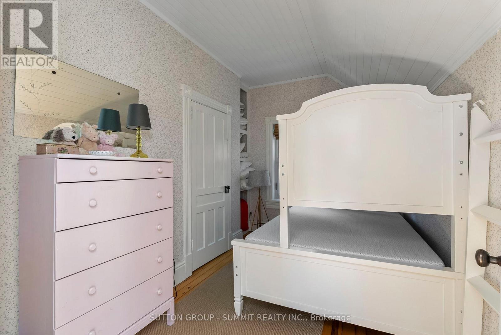 502349 10 Concession, West Grey, ON - Indoor Photo Showing Laundry Room