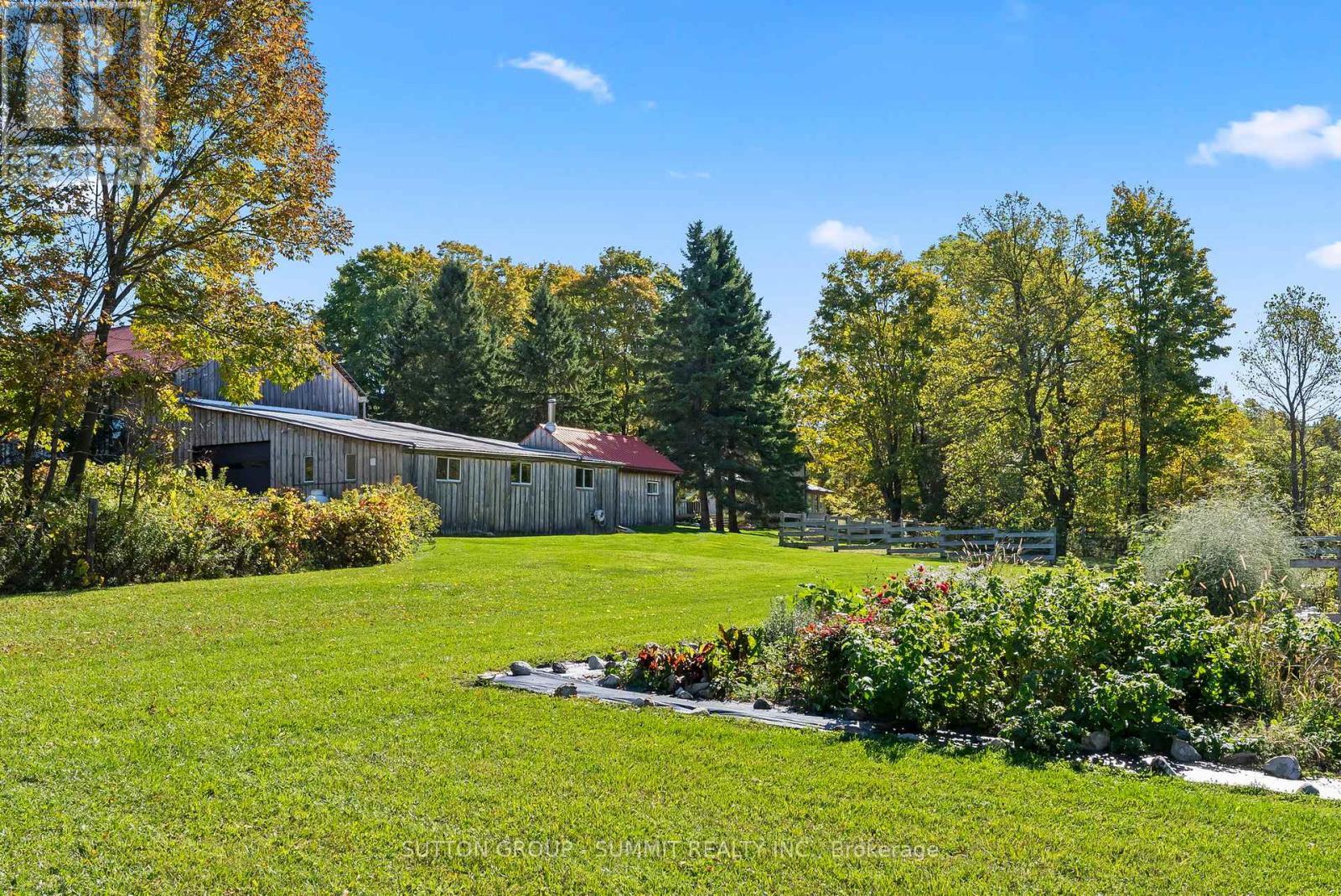 Garden with irrigation - 502349 10 Concession, West Grey, ON - Outdoor