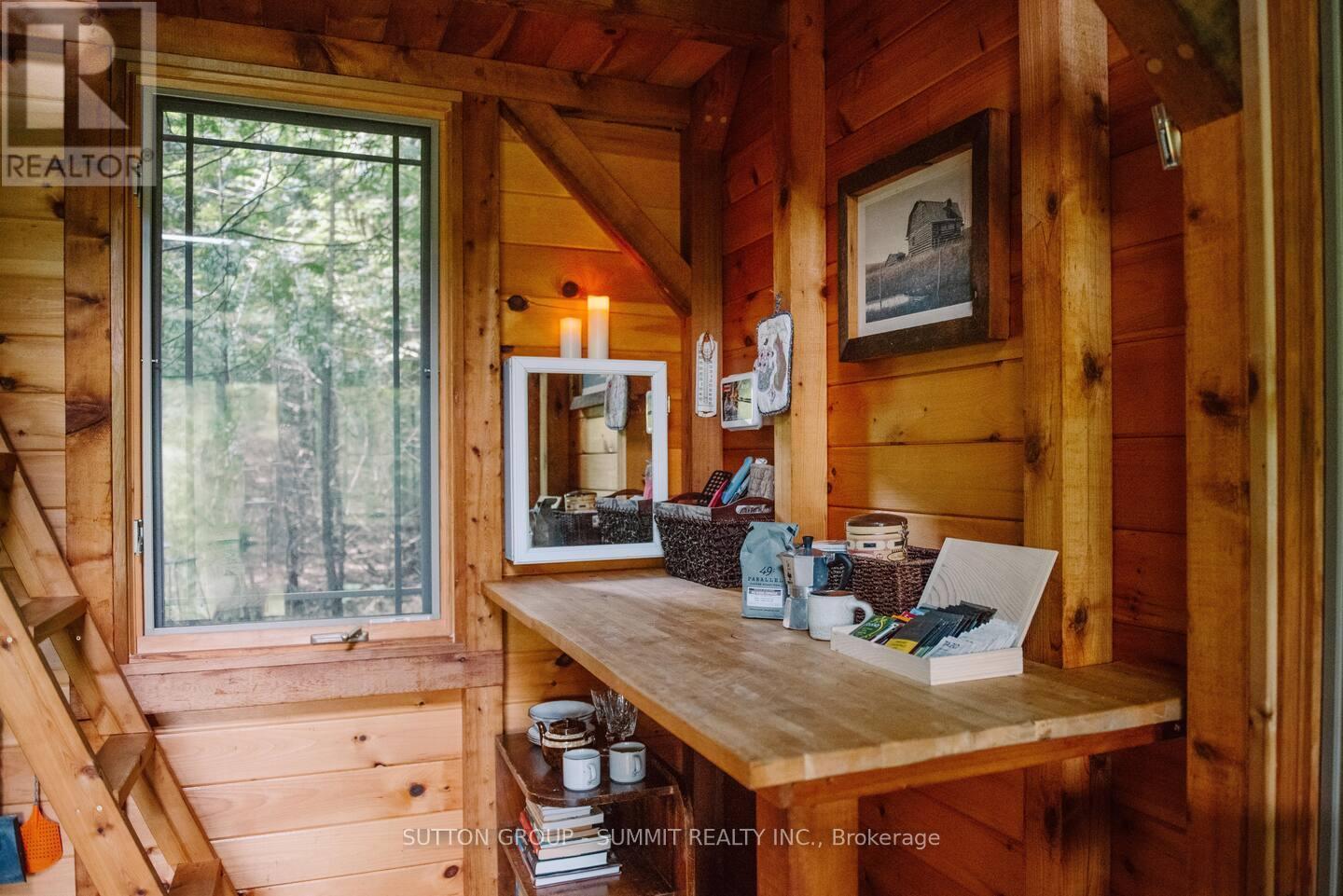 Inside of cabin - 502349 10 Concession, West Grey, ON - Indoor