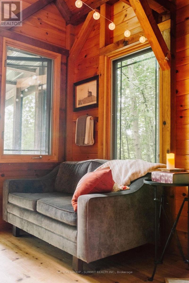 Inside of cabin - 502349 10 Concession, West Grey, ON - Indoor