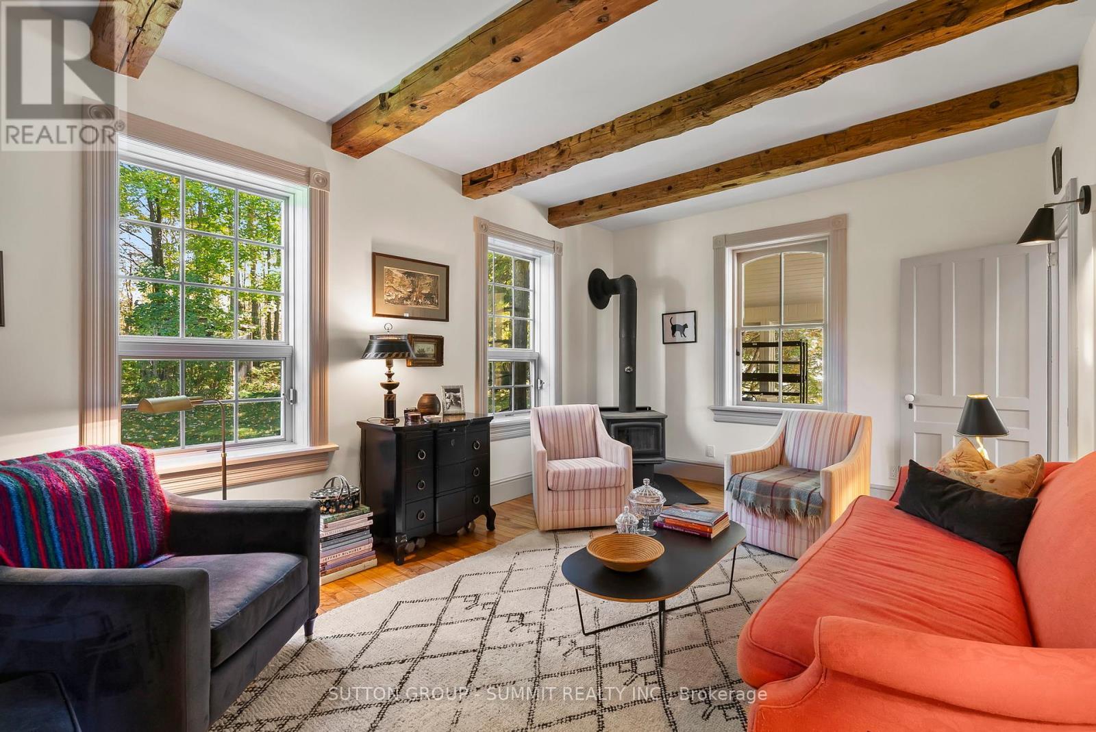 502349 10 Concession, West Grey, ON - Indoor Photo Showing Living Room