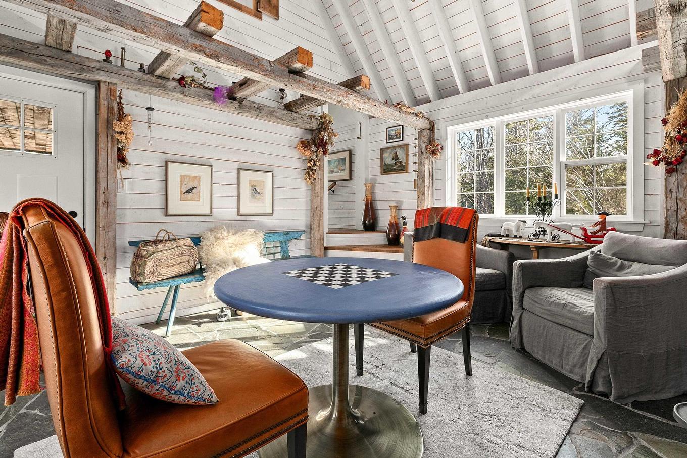 10 Shipping Lane, Halibut Bay, NS