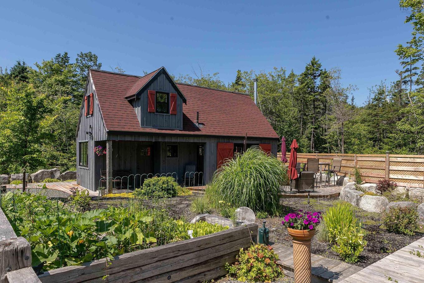 10 Shipping Lane, Halibut Bay, NS