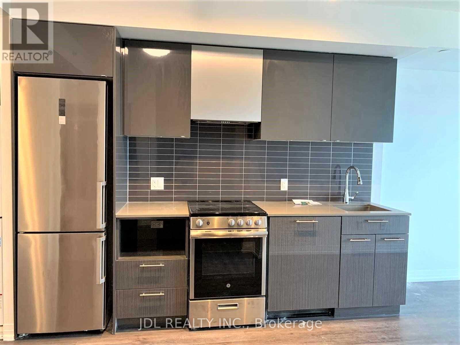 3702 - 251 Jarvis Street, Toronto, ON - Indoor Photo Showing Kitchen With Stainless Steel Kitchen With Upgraded Kitchen