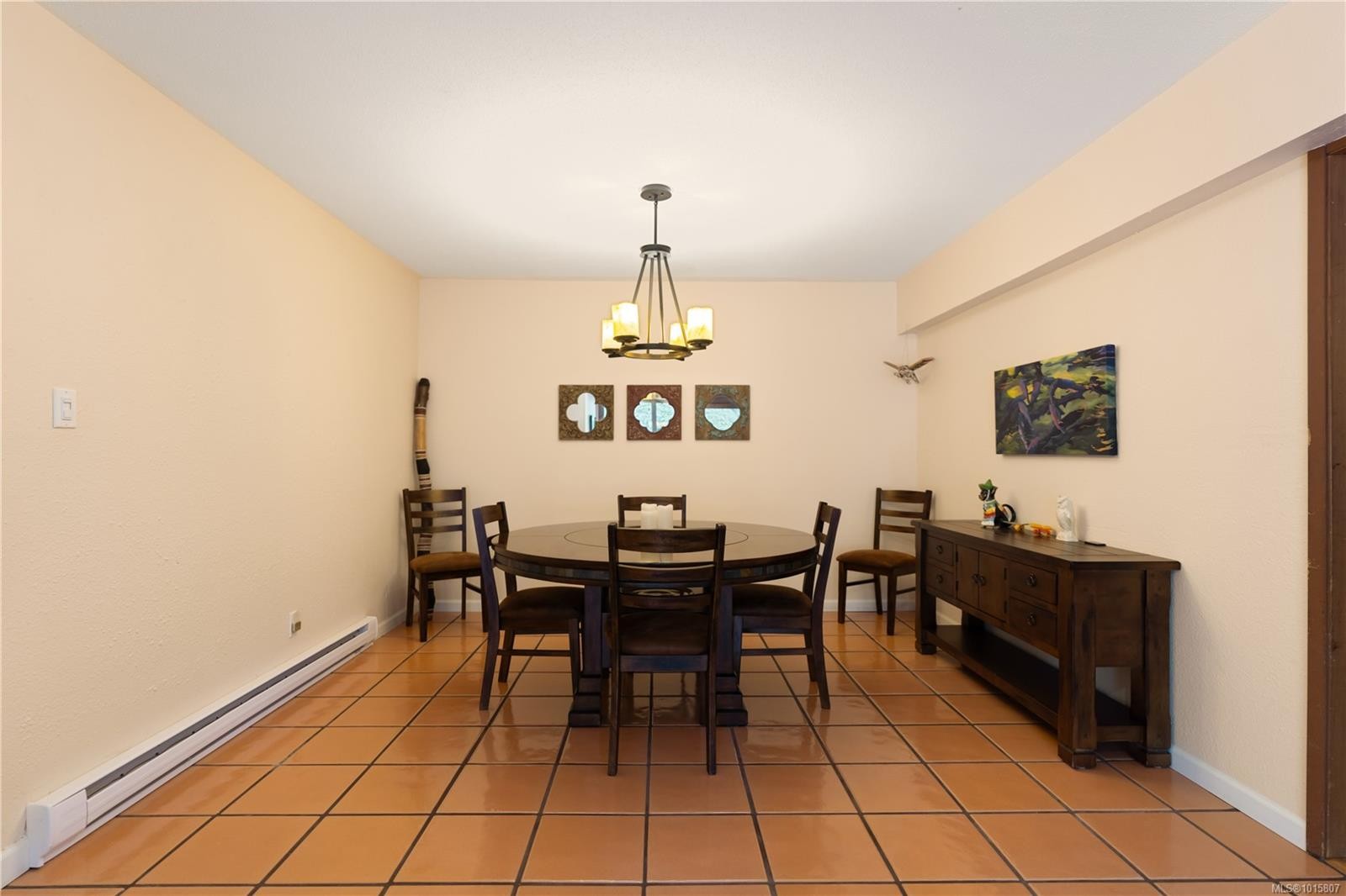 100 Viaduct Ave West, Saanich, BC