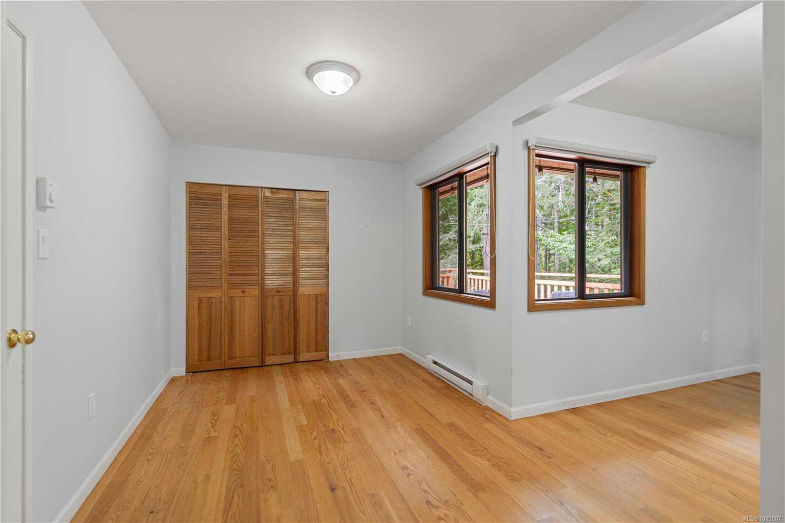 100 Viaduct Ave West, Saanich, BC