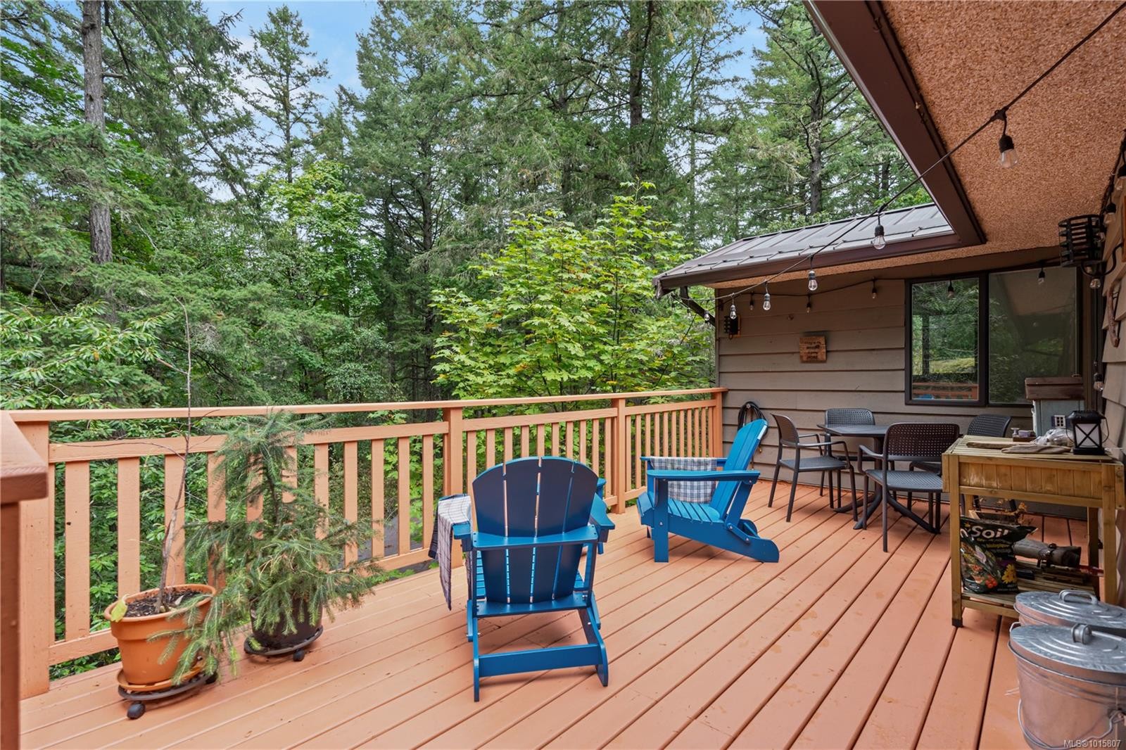 100 Viaduct Ave West, Saanich, BC