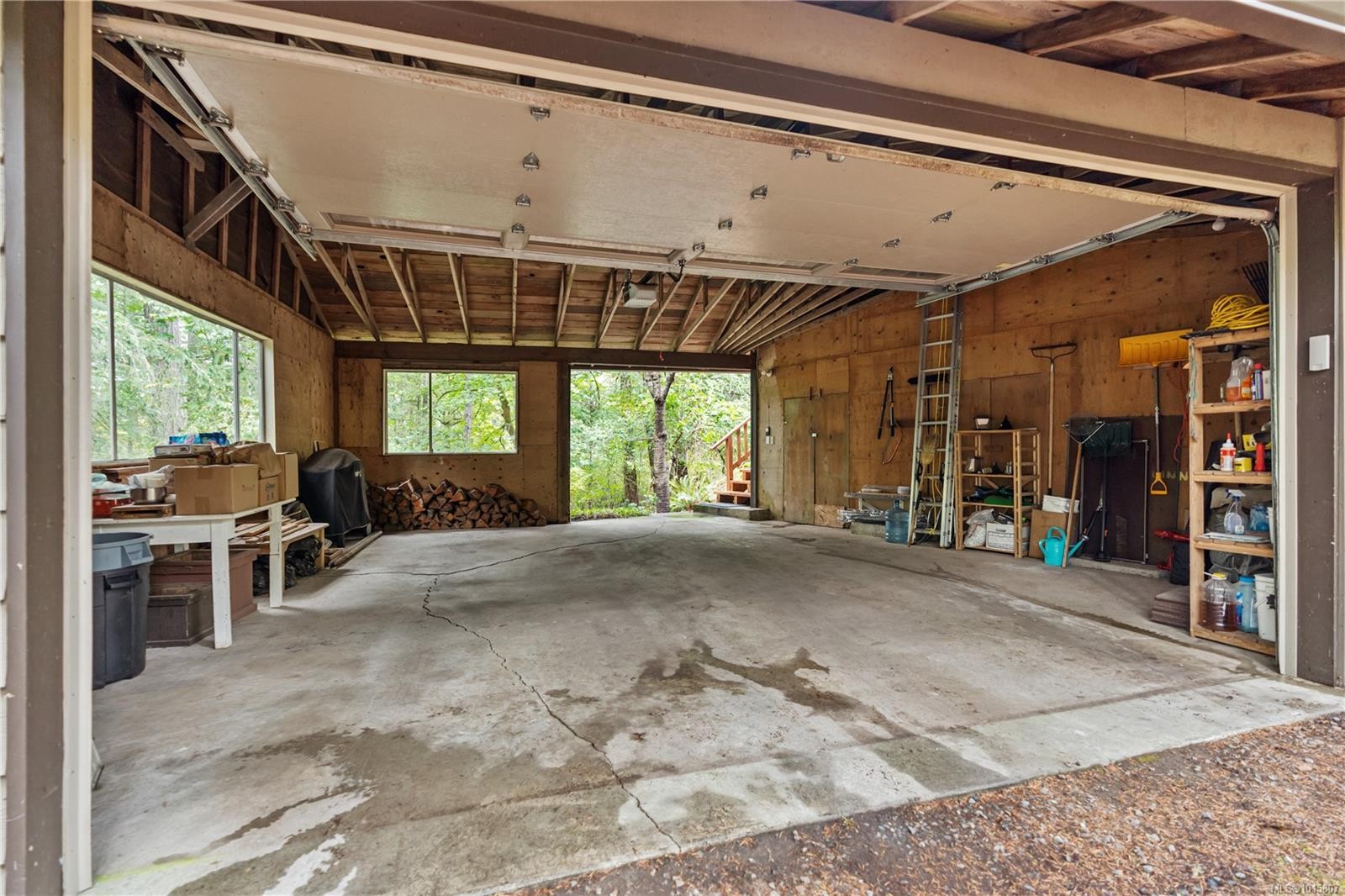 100 Viaduct Ave West, Saanich, BC