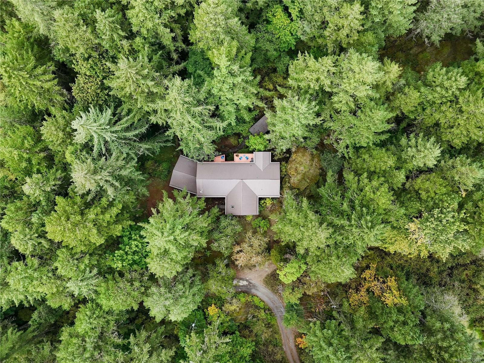 100 Viaduct Ave West, Saanich, BC