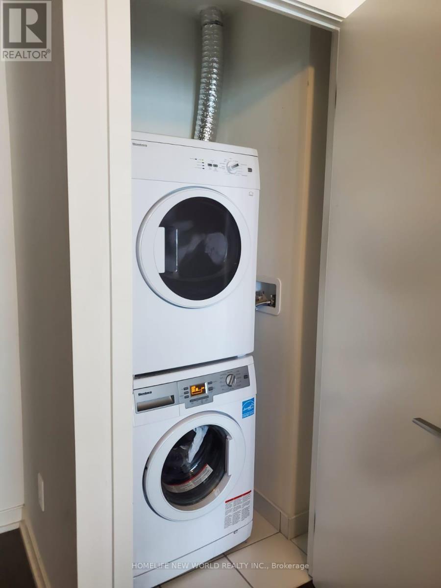 1206 - 52 Forest Manor Drive, Toronto, ON - Indoor Photo Showing Laundry Room