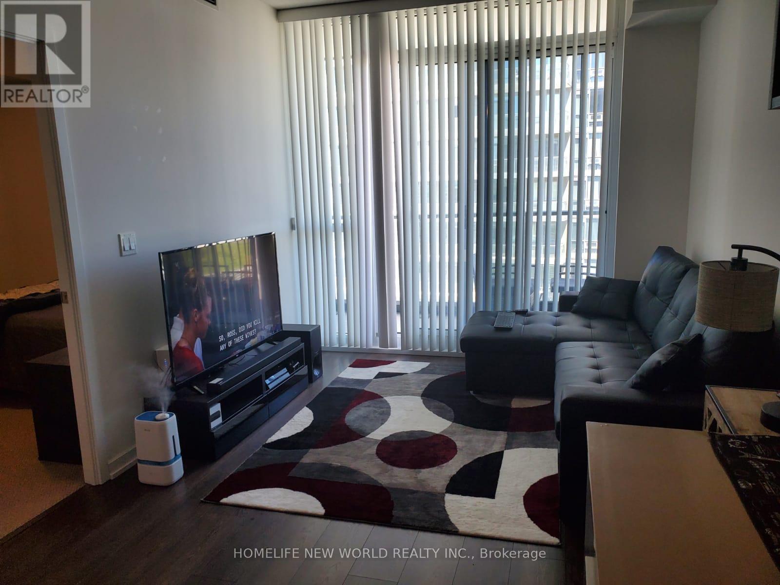 1206 - 52 Forest Manor Drive, Toronto, ON - Indoor Photo Showing Living Room