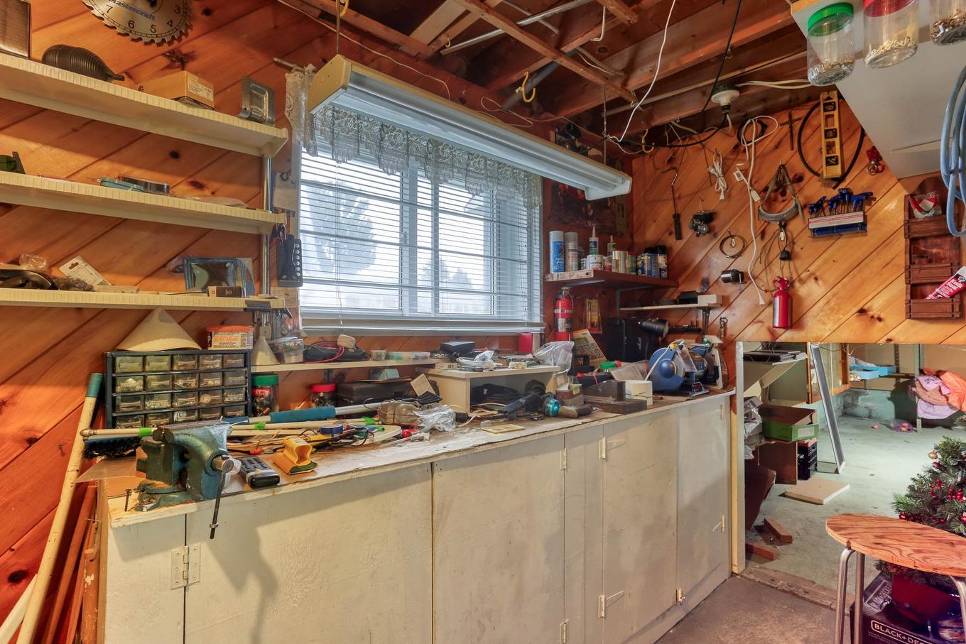 Atelier - 5300 Rue De Champagne, Trois-Rivières, QC - Indoor