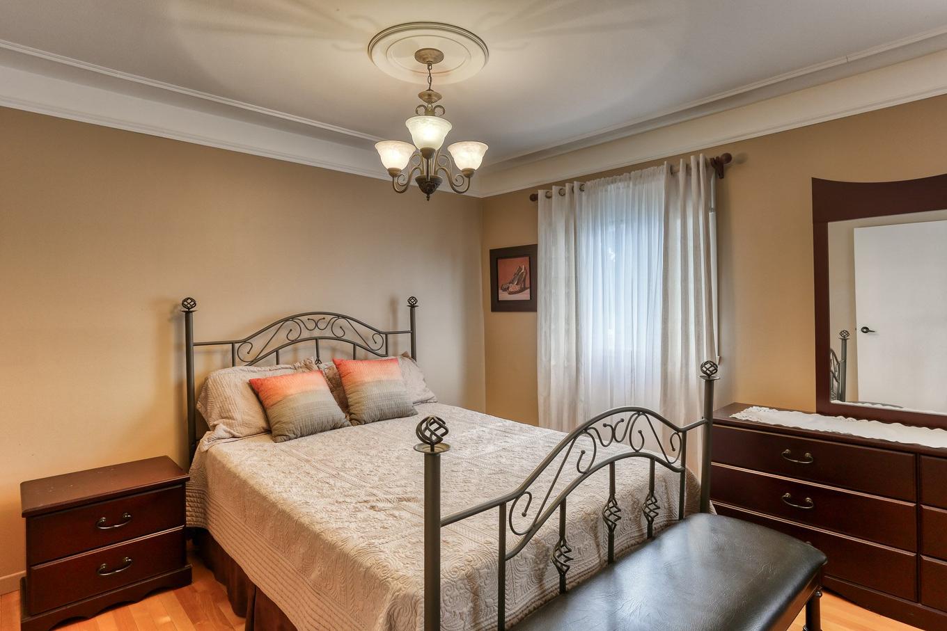 Chambre à coucher principale - 5300 Rue De Champagne, Trois-Rivières, QC - Indoor Photo Showing Bedroom