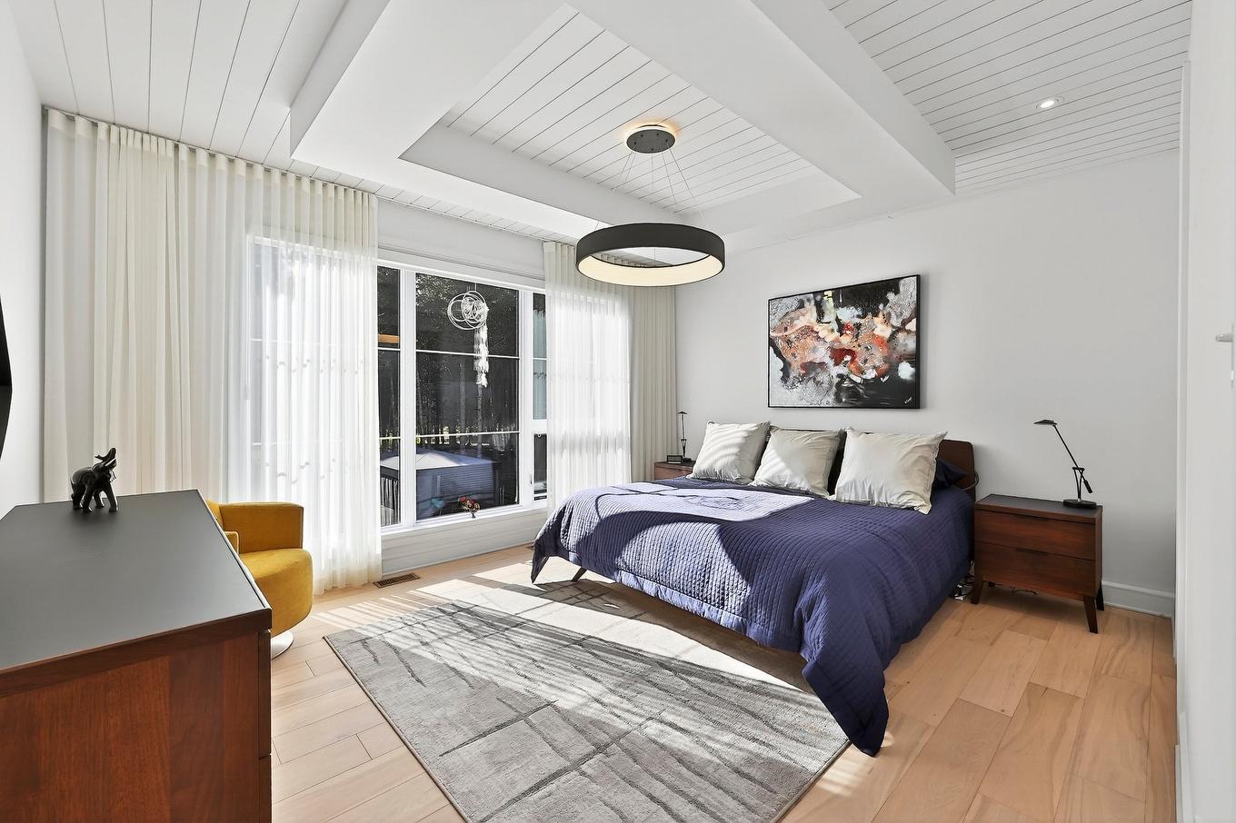 Primary bedroom - 1124 Ch. Du Massif, Piedmont, QC - Indoor Photo Showing Bedroom