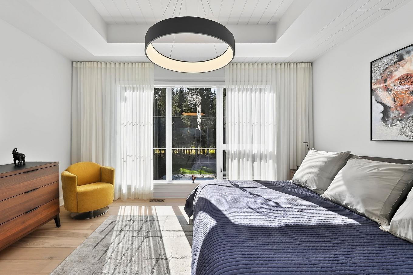 Primary bedroom - 1124 Ch. Du Massif, Piedmont, QC - Indoor Photo Showing Bedroom