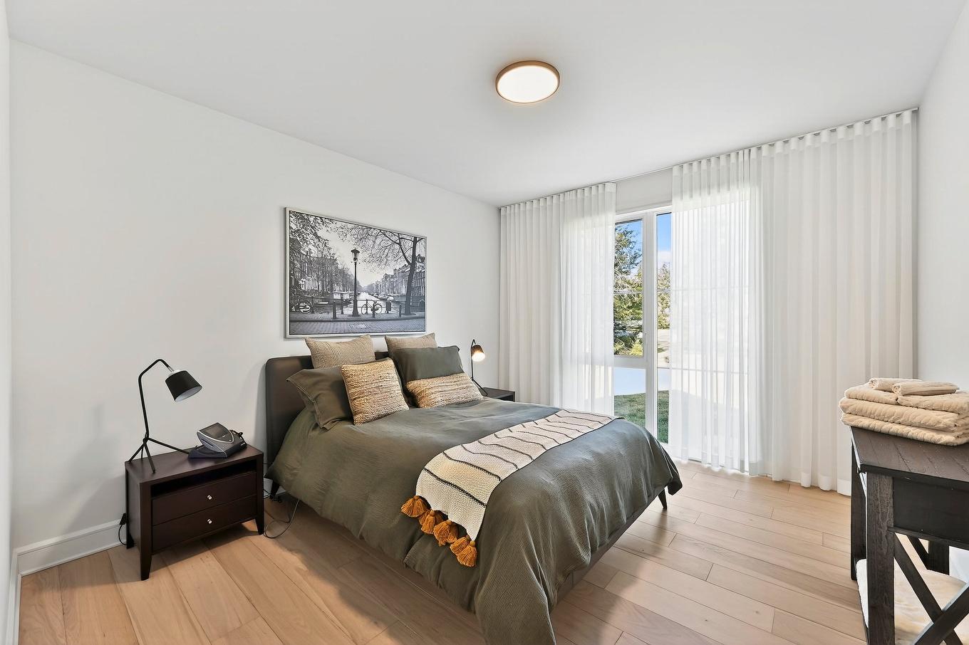 Bedroom - 1124 Ch. Du Massif, Piedmont, QC - Indoor Photo Showing Bedroom