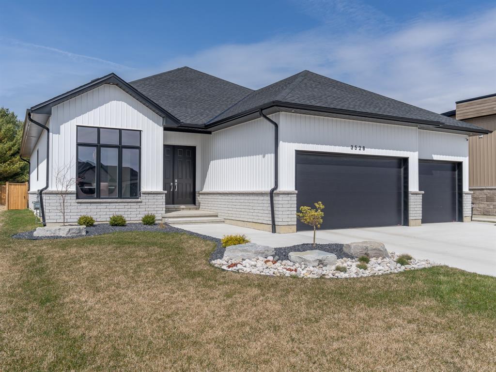 3528 Rowdy Road, Plympton-Wyoming, ON