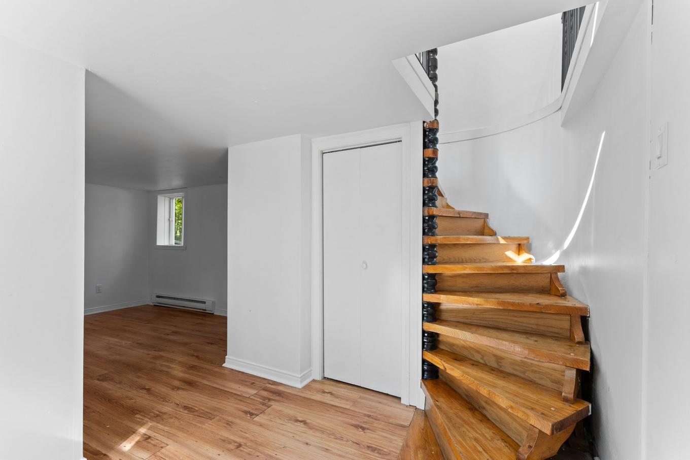 Escalier - 1715 Rue Collin, Saint-Lin/Laurentides, QC - Indoor Photo Showing Other Room