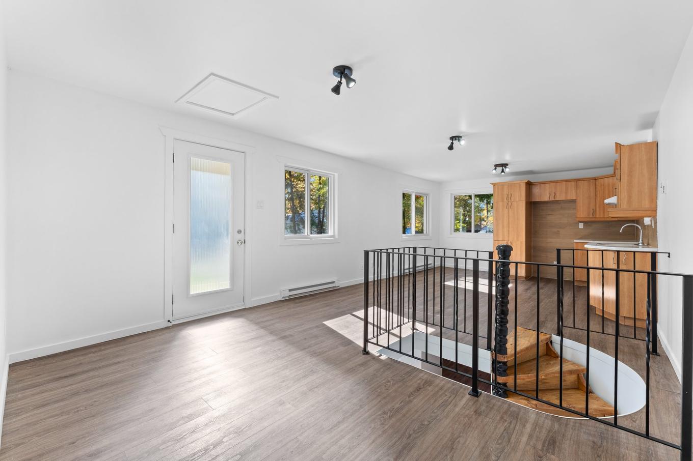 Vue d'ensemble - 1715 Rue Collin, Saint-Lin/Laurentides, QC - Indoor Photo Showing Other Room