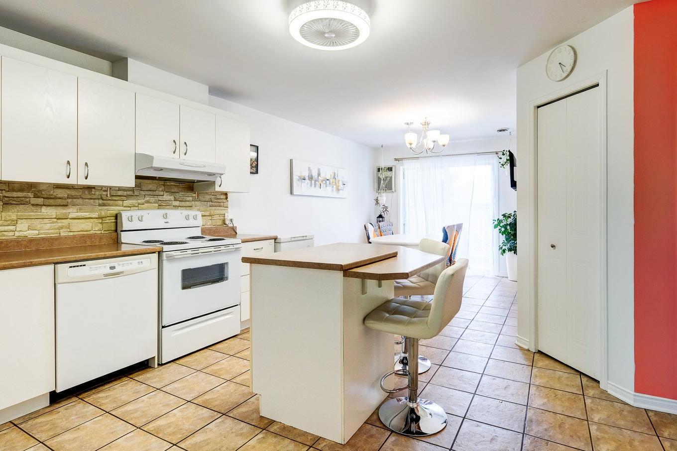 Cuisine - 544 Ch. Du Grand-Bernier N., Saint-Jean-Sur-Richelieu, QC - Indoor Photo Showing Kitchen