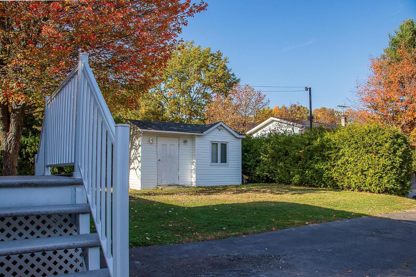 Backyard - 2942 Rue Georges-Vanier, Shawinigan, QC - Outdoor